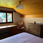 Διαμέρισμα Modern With Matterhorn View *